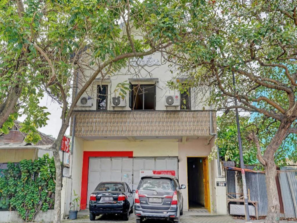 Oyo 90234 Dhoho Family Guest House ケディリ エクステリア 写真